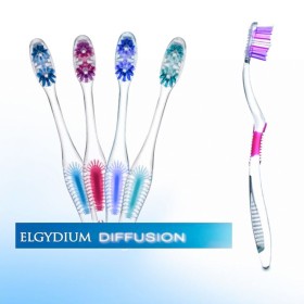 Elgydium Diffusion Medium Οδοντόβουρτσα Ροζ-Φούξια, 1τμχ