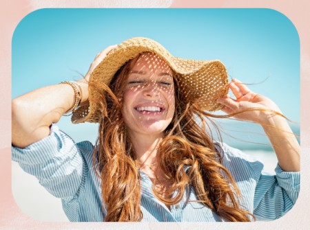 Καλοκαιρινή Περιποίηση Μαλλιών: Πώς να Προστατέψετε τα Μαλλιά σας από Θάλασσα, Πισίνες και Ήλιο