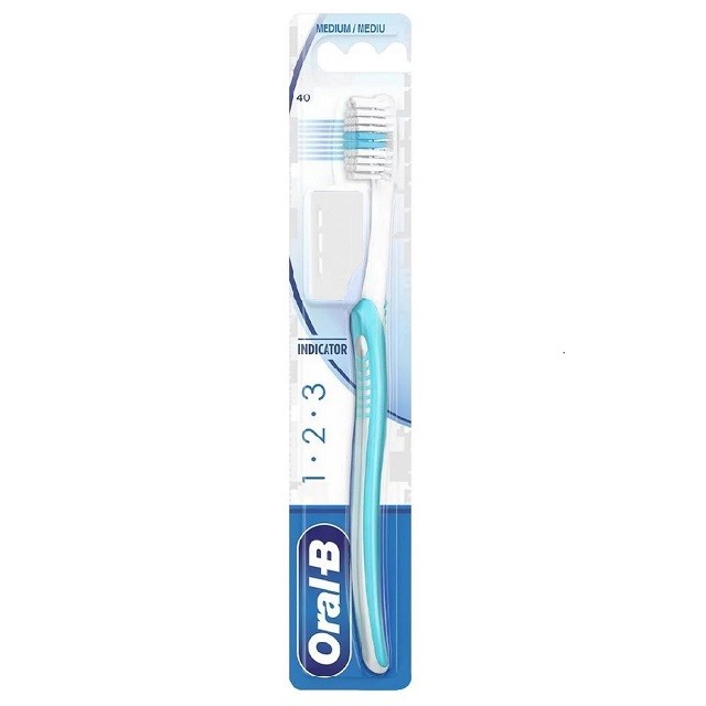 Oral-B 123 Indicator Medium Οδοντόβουρτσα Μέτρια 40mm Σε Χρώμα Γαλάζιο-Λευκό, 1τμχ